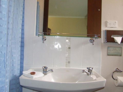 Beachport Motor Inn - Yamba Accommodation 6