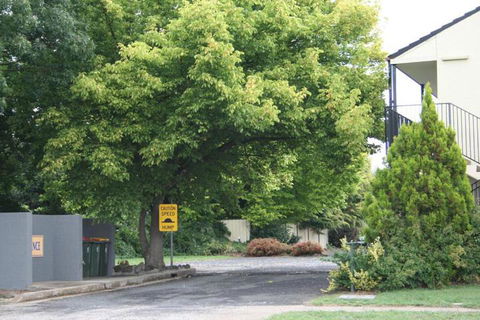 Blayney Leumeah Motel - Yamba Accommodation 4