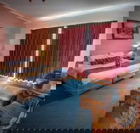 Eagle Heights Mountain Hotel - Yamba Accommodation