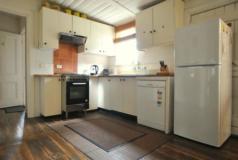 Cooma Cottage - Yamba Accommodation 1