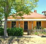 Cooma Cottage - Yamba Accommodation