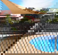 Golden Guitar Motor Inn - Yamba Accommodation