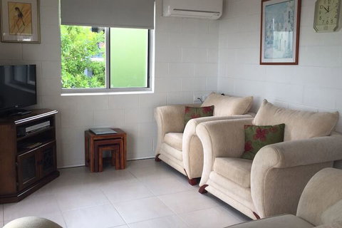 Palm Court Hervey Bay - Yamba Accommodation 6