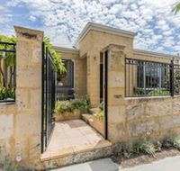 Ocean Keys Cottage - Yamba Accommodation