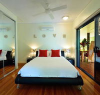 Misty Mountains Rainforest Retreat - Yamba Accommodation