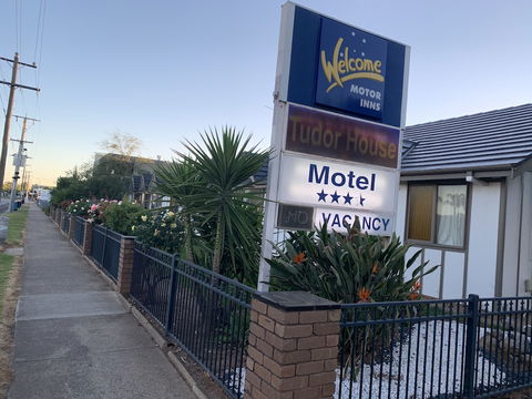 Tudor House Motel - Yamba Accommodation 1