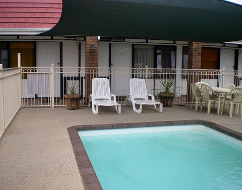 Tudor House Motel - Yamba Accommodation 4