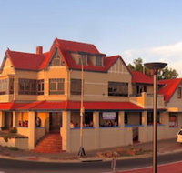 McCloud House - Yamba Accommodation
