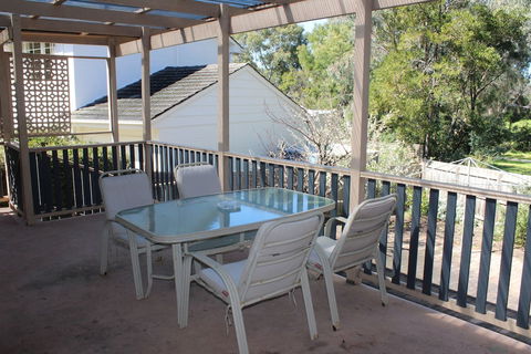 Australian Home Away At Doncaster Grange Park - Yamba Accommodation 3