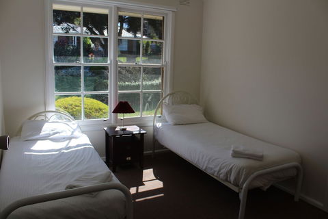 Australian Home Away At Doncaster Grange Park - Yamba Accommodation 0