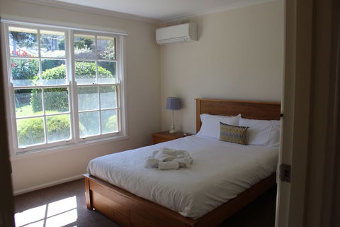 Australian Home Away At Doncaster Grange Park - Yamba Accommodation 2