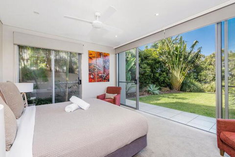 Beach House 1 At Vue - Yamba Accommodation 4