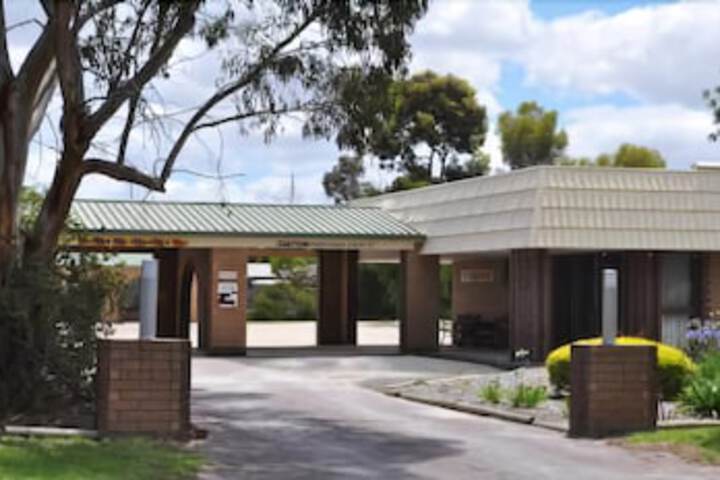 Laffer SA Yamba Accommodation