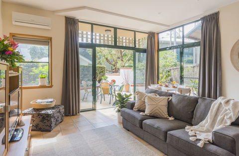 Crest Apartments Byron Bay - Yamba Accommodation 1