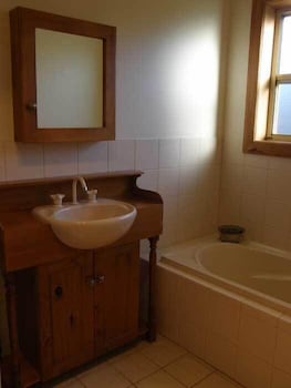 Beachport Retreat Holiday House - Yamba Accommodation 1