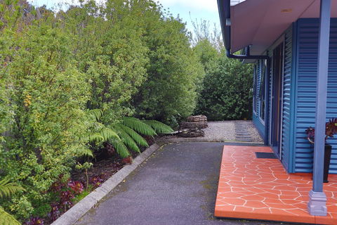 Strahan Bungalows - Yamba Accommodation 1