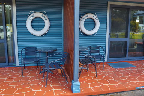 Strahan Bungalows - Yamba Accommodation 4