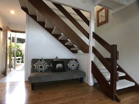 Treetops Everglades Villa - Yamba Accommodation 1