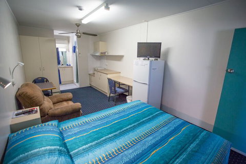 Fourth Avenue Motor Inn - Yamba Accommodation 4