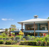 Reeflections Beachfront Holiday House - Yamba Accommodation