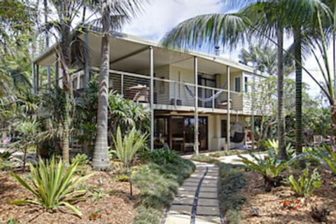 A Perfect Stay - Jimmy's Beach House - Yamba Accommodation 0