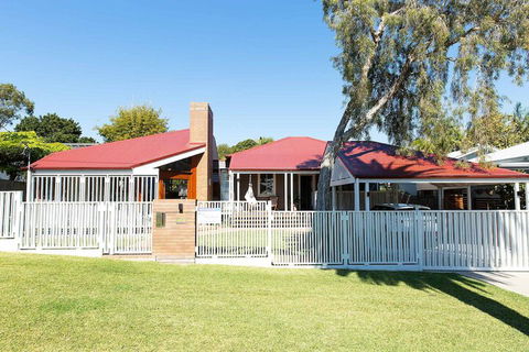A PERFECT STAY - Bacchus - Yamba Accommodation 7