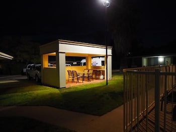 Jacaranda Motel & Holiday Units - Yamba Accommodation 0