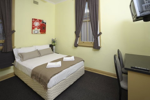 The George Sydney - Yamba Accommodation 4