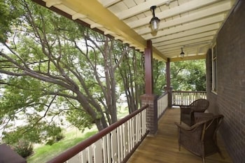 Cockatoo Island - Yamba Accommodation 6