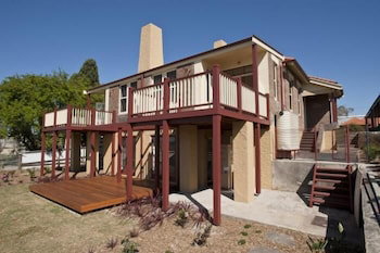Cockatoo Island - Yamba Accommodation 2