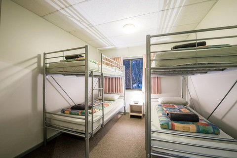 Falls Creek Country Club - Yamba Accommodation 5