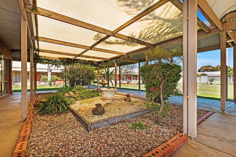 All Rivers Motor Inn - Yamba Accommodation 0