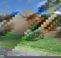 Wattle Holiday Rental - Yamba Accommodation