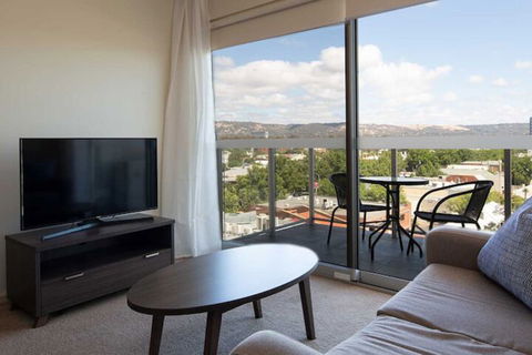 Hume Serviced Apartments - Yamba Accommodation 5