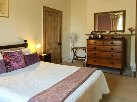 The Racecourse Inn - Yamba Accommodation 6