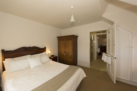 The Racecourse Inn - Yamba Accommodation 4