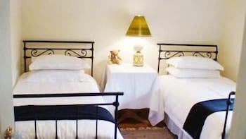 Albury Cottages - Yamba Accommodation 5