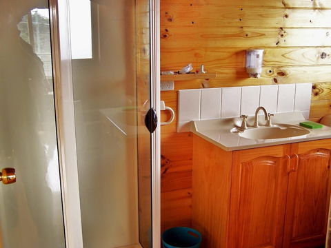 Coles Bay House - Yamba Accommodation 0