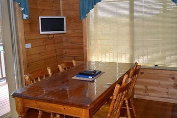 Coles Bay House - Yamba Accommodation 4