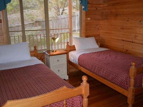 Coles Bay House - Yamba Accommodation 3