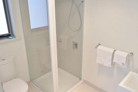 170 Hazards View Unit 1 - Yamba Accommodation 4