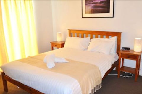 170 Hazards View Unit 1 - Yamba Accommodation 5