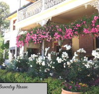 Beverley House - Yamba Accommodation