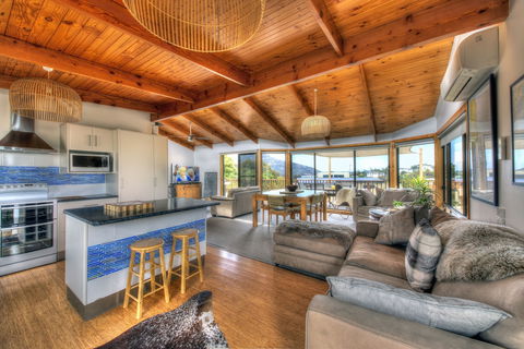 Dove On Freycinet - Yamba Accommodation 1