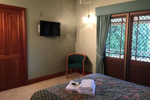 Relaxin - Yamba Accommodation 2