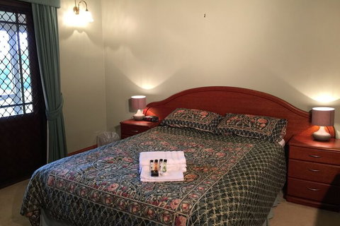 Relaxin - Yamba Accommodation 1