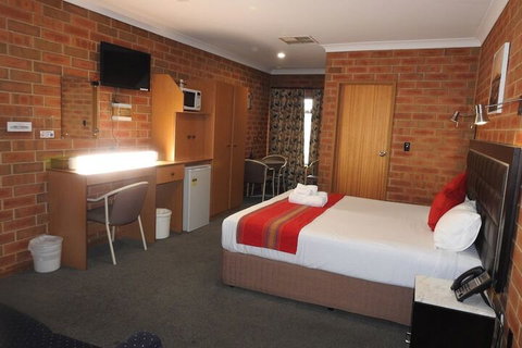 Pooraka Motor Inn - Yamba Accommodation 5