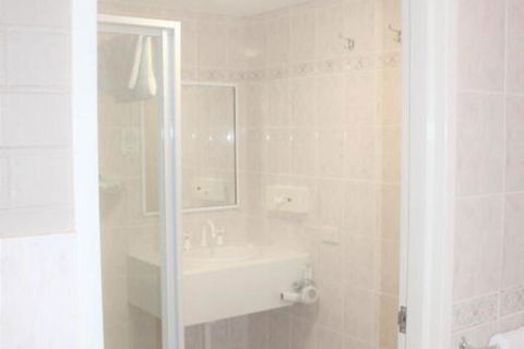 Canowindra Riverview Motel - Yamba Accommodation 7