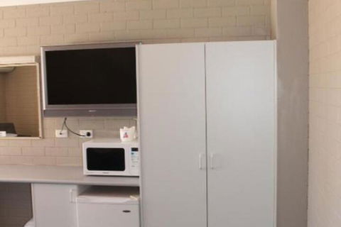 Canowindra Riverview Motel - Yamba Accommodation 3