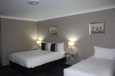 Canowindra Riverview Motel - Yamba Accommodation 6